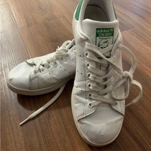 Adidas Original Stan Smith Shoes !!